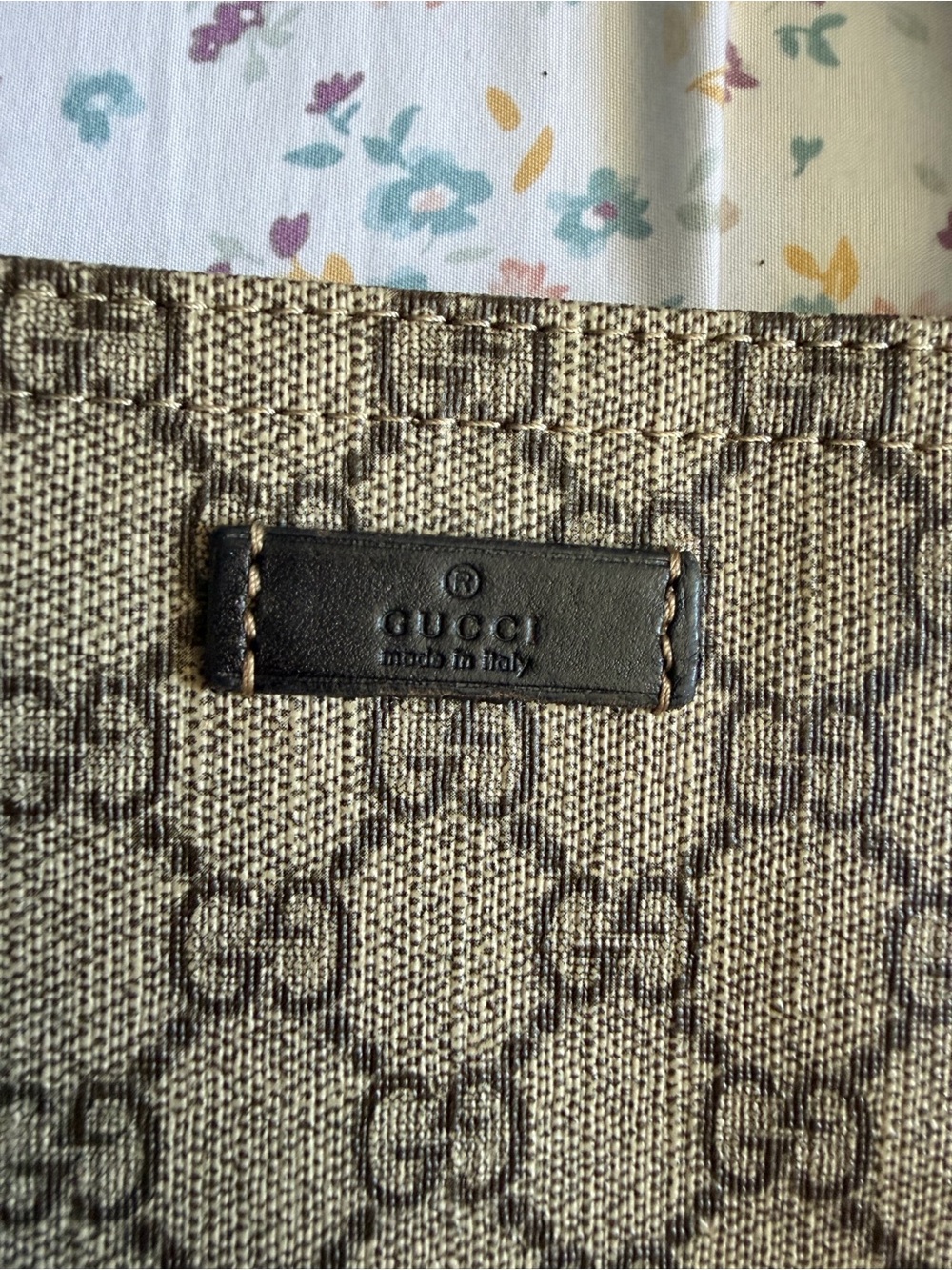 Gucci Beige GG Supreme Canvas Messenger Bag with Brown Strap - Picture 5 of 10